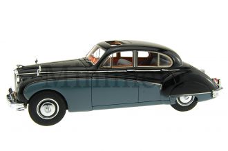 Jaguar MK VIII Scale Model