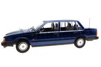 Volvo 740 GL Scale Model