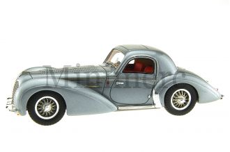 Delahaye 145 Scale Model