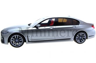 BMW M760I V12 Scale Model