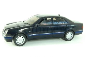 E 320 Scale Model