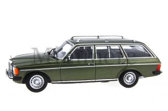 Mercedes 230 TE Scale Model