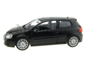 Volkswagen Golf R32 Scale Model