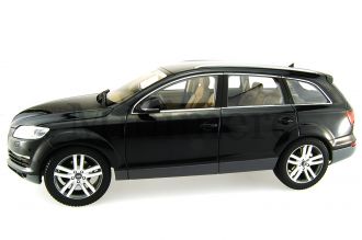 Audi Q7 Scale Model
