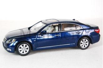 Lexus LS600hl Scale Model