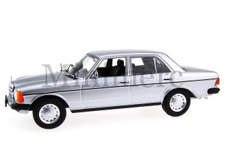 Mercedes 200 D Scale Model