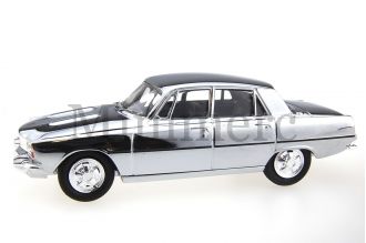Rover 3500 V8 Scale Model