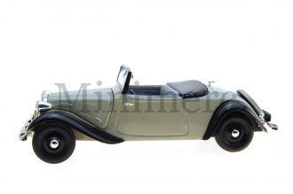 Citroen 7CV Roadster Scale Model