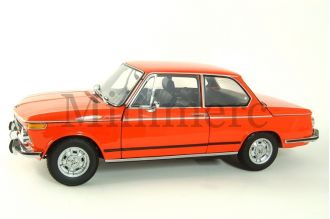 BMW 2002 Tii Scale Model