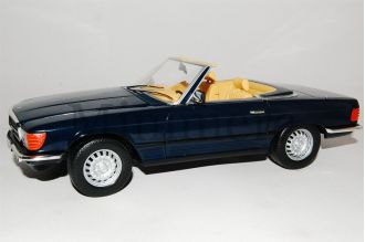 Mercedes 350 SL Scale Model