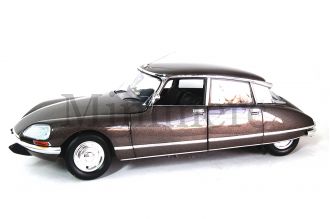 Citroen DS 23 Pallas Scale Model