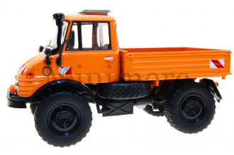 Mercedes Unimog 406 Scale Model