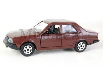 Renault 18 Scale Model
