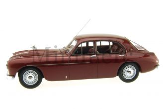 Bristol 405 Scale Model