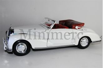 Mercedes 300 S Scale Model