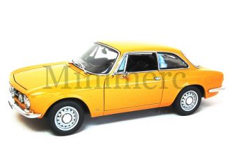 1750 GTV Scale Model