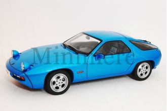 Porsche 928 Scale Model
