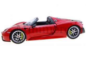 Porsche 918 Spyder Scale Model