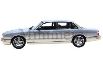 Jaguar  XJR Scale Model