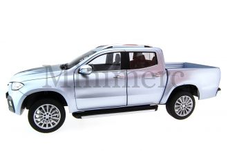 Mercedes X-Class Scale Model