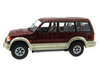 Mitsubishi Pajero LWB Scale Model