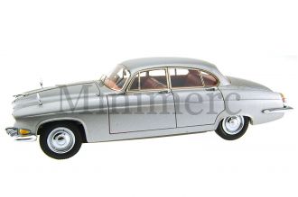 Jaguar Mk10 Scale Model