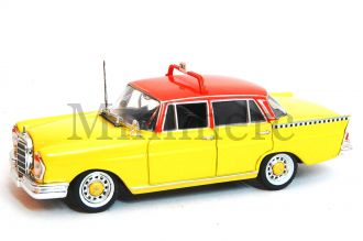 220 SE Scale Model