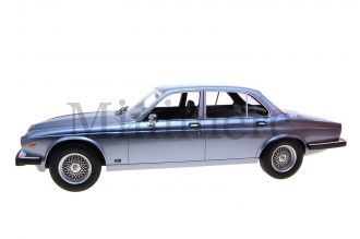 Jaguar XJ6 Scale Model