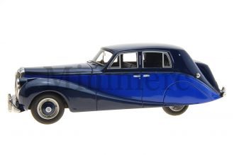 Daimler DB18 Hooper Express Scale Model