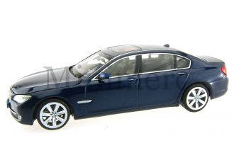 BMW 7er Scale Model
