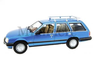Opel Rekord E2 Caravan Scale Model