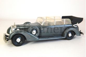 Grande 8 Cil Scale Model