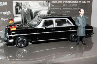 300 SEL 6.3 Scale Model
