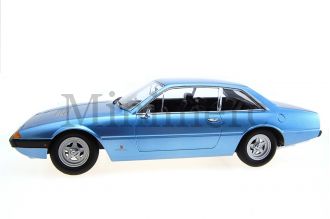 Ferrari 365 GT4 2+2 Scale Model