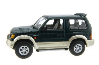 Mitsubishi Pajero SWB Scale Model