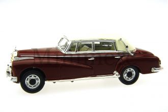 W126 1000 SEL Scale Model