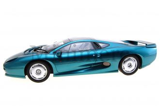 Jaguar XJ220 Scale Model