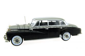 300 D 1957 Scale Model