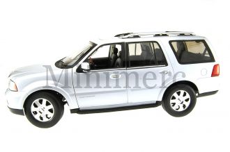 Lincoln Navigator Scale Model
