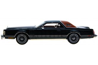 Lincoln Continental Mark V Scale Model