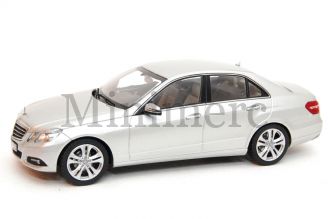 E Class Limousine Avantgarde Scale Model