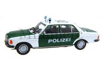 Mercedes W123 Scale Model