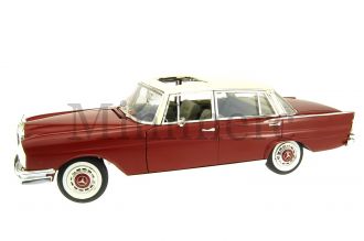 Mercedes 220 SE Scale Model