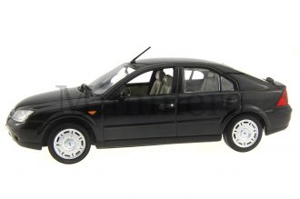 Ford Mondeo Scale Model