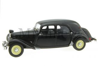 Citroen Traction 11B Scale Model