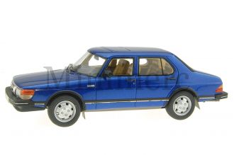 SAAB 900 GLi Scale Model