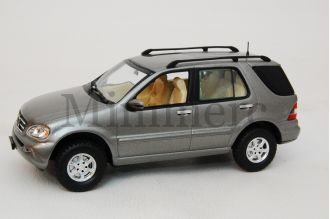 ML 500 Scale Model