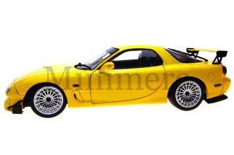 Mazda RX-7 Type RS (FD35) Scale Model