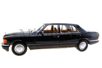 560 SEL Scale Model