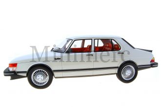 Saab 900 Turbo 4-Door Scale Model